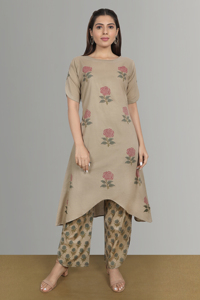 Algodón Cuello Barco Kurti Con Mano Impreso Dupatta Y Pantalones - Product Image 2