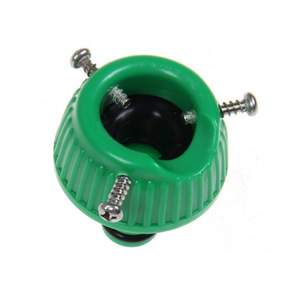 Connecteur de robinet universel en plastique, diamètre intérieur de 1/2 pouces, pour connexion de conduite d'eau, conception industrielle - Product Image 1