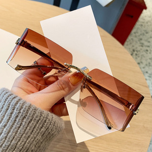 Women's Rimless Chamfered <b>Sunglasses</b> Black Frame Pc Lens Uv400 Protection For Outings Cycling Driving Parties - Product Image 4