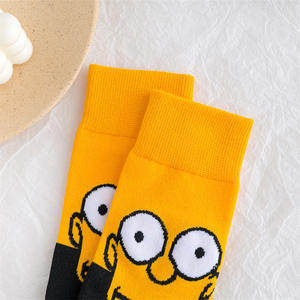 Chaussettes unisexes populaires bon marché, personnages de dessin animé amusants, chaussettes respirantes en coton pour Couples - Product Image 6