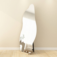 Miroir pleine longueur sur pied, moderne, durable, personnalisable, de forme irrégulière, style célébrité internet, pour chambre de fille