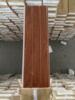 Panneau en PVC ignifuge et panneau en PVC imperméable pour le revêtement des plafonds et des murs