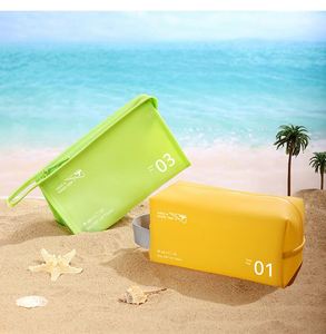 กระเป๋าเครื่องสำอาง/กระเป๋าใส่เครื่องสำอาง รุ่น 453-JH PVC ดีไซน์ใหม่ทันสมัย กันน้ำ แบบเยลลี่ ปิดซิป ลายพิมพ์ตามสั่ง - Product Image 2