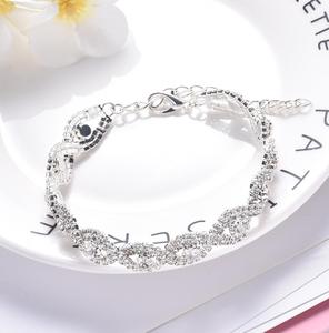 <span class=keywords><strong>Collar</strong></span> de cristal ajustable para perro, <span class=keywords><strong>Collar</strong></span> de lujo para cachorro, joyería para gato, Diamante con adornos ostentosos, diamantes de imitación - Product Image 2