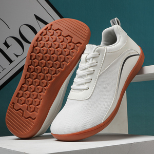 Zapatillas Antideslizantes Ligeras al por Mayor, Zapatillas de Skateboarding Personalizadas con Suela Blanda, Zapatillas Deportivas de Invierno para Hombre y Mujer con Parte Superior Suave - Product Image 5