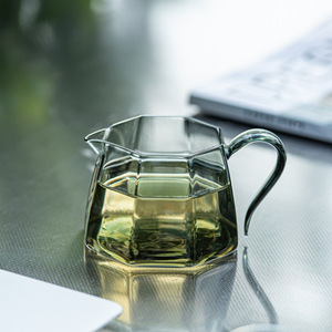 Octagonal Glass <b>Tea</b> Pitcher With Handle <b>Large</b> Capacity For Camping And <b>Tea</b> Serving - Product Image 4