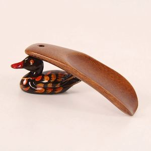 Cuernos de madera zapato logotipo personalizado desgaste zapato ayudante pequeño viaje zapato cuernos para hombres mujeres personas mayores madera niños calzador llavero - Product Image 2