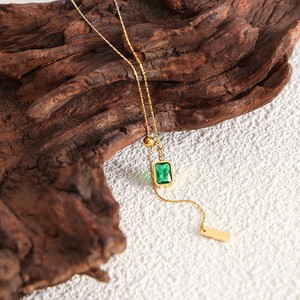 Collar ERESI Palace con colgante cuadrado de circonita esmeralda y letras inglesas, cadena para clavícula, joyerí<span class=keywords><strong>a</strong></span> de nicho para chicas con estilo. - Product Image 2