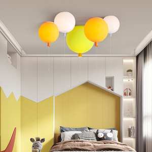 Coloré Art déco <span class=keywords><strong>ballon</strong></span> lumière lustre plafonnier chambre magasin enfants vivant acrylique fer <span class=keywords><strong>ballon</strong></span> suspendu plafonnier - Product Image 5
