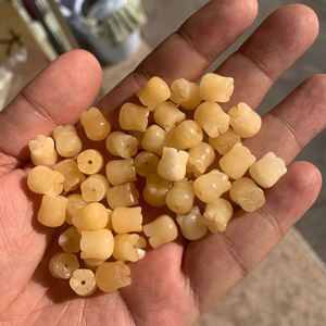 Assortiment de fleurs de muguet Perles au chalumeau faites à la main Perles de sculpture en jade pour bijoux à bricoler soi-même Bracelet Collier Boucle d'oreille Artisanat - Product Image 2