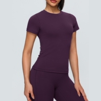 OEM Maßgeschneidertes Damen Kurzarm-Kompressionsshirt Komfortables Leichtes Atmungsaktives Yoga-T-Shirt Vierwege-Stretch Fitness-Sportshirt