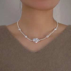 Collar de Cola de Pez Alienígena Barroco con Perla Natural de Agua Dulce, Accesorio de Lujo para Otoño e Invierno - Product Image 1