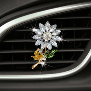 <span class=keywords><strong>Precio</strong></span> al por mayor en forma de girasol coche aire sólido <span class=keywords><strong>Perfume</strong></span> salida fragancia difusor salida ambientador Clip flor Decoración - Product Image 6
