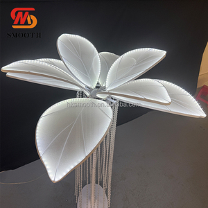 SMOOTH Luxury Supplies - Accesorios Decorativos con Luz LED de Flor de Lirio para Centros Comerciales, Decoración de Pasillos para Bodas - Product Image 4