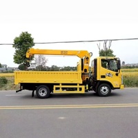 Grue montée sur camion Foton Engineering 4 tonnes Changxing Blue (Incluant les composants essentiels : pompe, engrenage, moteur et roulement)