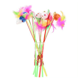 Zufällige Farbe lustiges Kätzchen Katze interaktiver Spielzeugstift Glockenfeder Katzen Teaser Spielzeugstift Haustier Katzen-Spielzeug Stick - Product Image 1