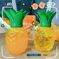 Gobelet à thé au lait en plastique en forme de fraise, 500 ml, étanche, réutilisable, résistant à l'eau bouillante, motif dessin animé estival, avec paille, pour boissons
