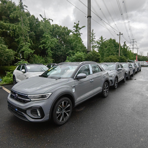 <span class=keywords><strong>Volkswagen</strong></span> T-Roc 2025 R-Line SUV Automatique Turbo Traction Avant Moteur 1.5L Norme Euro VI Sièges en Cuir - Product Image 6