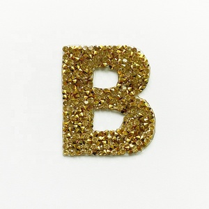 Hot Bán Quần Áo Phụ Kiện Sắt Trên Con Dấu Nhiệt Ủng <span class=keywords><strong>H</strong></span>ộ Vàng Rõ Ràng Rhinestone Chữ 5.5Cm <span class=keywords><strong>H</strong></span> Bảng Chữ Cái Tự Làm Các Bản Vá Lỗi Cho Make-up Túi - Product Image 5