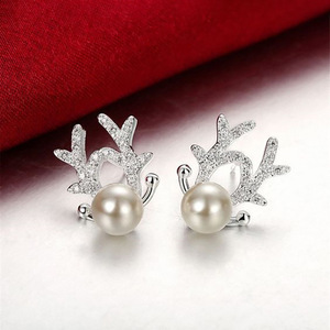 Orecchini a Perno con Corna di Renna, Gioielli Natalizi per Donne, Ideali per Uso Quotidiano e Regalo per Feste - Product Image 6
