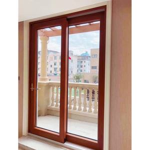 דלת הזזה למרפסת מבודדת רעשים מודרנית מבית Penjoy עם משטח זכוכית ומנגנון הרמה - Product Image 1