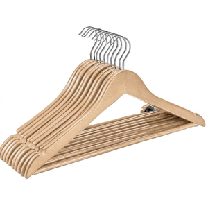 Cintres de luxe personnalisés en bois laqué à un seul niveau pour manteaux et costumes, avec composants en fer, écologiques, multifonctionnels et rotatifs pour armoire - Product Image 1