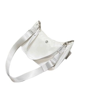 Bolso de Hombro Mini Impermeable de PU para Mujer City Essentials, Nuevo Bolso Bandolera Casual con Diseño Floral - Product Image 5