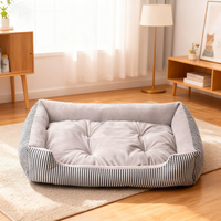 Winterwarmes, modernes Plüsch-Hundebett mit weichem 100% Baumwoll-Kartondesign, Streifenmuster, rechteckiges Haustier-Sofa für kleine Katzen und Hunde