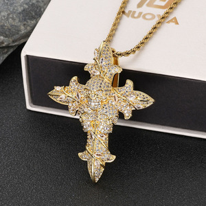 Pendentif Croix Crâne Moissanite VVS, Breloque Squelette en Argent Sterling 925, Style Hip Hop Bling Sombre, Certifié GRA, Testé au Diamant - Product Image 4