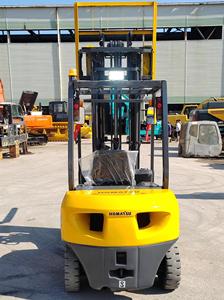 Montacargas Diésel Komatsu de 3 Toneladas de Alta Eficiencia, Entrega Rápida, Bajo Precio, Original Japonés, Motor de Combustión Interna, Mástil de Dos Etapas - Product Image 3