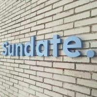 Enseigne publicitaire personnalisée en lettres 3D, logo en acier inoxydable plaqué or et argent, néon lumineux, taxi, voiture, bande dessinée, anime, art, bâtiments, centre commercial