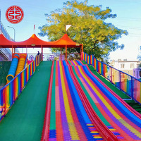 Glissade sèche arc-en-ciel à 7 couleurs pour l'extérieur, équipement de terrain de jeu en PE, glissade amusante, fête foraine, glissade arc-en-ciel quatre saisons, piste de ski sèche