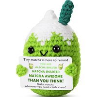 Poupée Matcha en laine tricotée au crochet faite à la main avec des détails vert paille et blanc RY-SW-012 Décoration de bureau intérieure