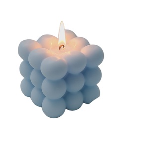 Candele Profumate Artigianali di Lusso, Regali Creativi per le Festività, Personalizzabili, a Forma Quadrata - Product Image 1