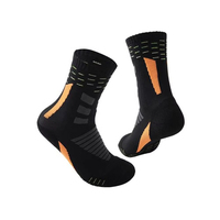 Nouveauté Chaussettes de course pour hommes Respirantes Football Basketball Tricotées Chaussettes de sport athlétiques de qualité supérieure