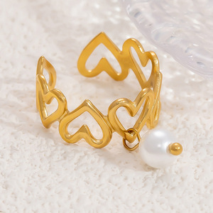 แหวนทองรูปหัวใจประดับมุกสำหรับผู้หญิง ชุดเครื่องประดับสำหรับใส่ทุกวัน พร้อมมุกน้ำจืดและดีไซน์จี้รูปหัวใจ - Product Image 3