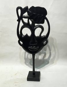 Sculpture en aluminium Eclipse Mask, une œuvre d'art audacieuse et expressive, créativité moderne et élégance abstraite. Produit au prix de gros. - Product Image 1