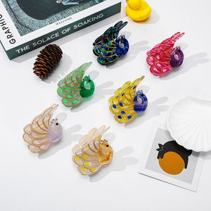 مشبك شعر جديد بتصميم فريد على شكل طاووس مصنوع من الأسيتات مع حجارة الراين، دبوس شعر لطيف على شكل حيوان، مشبك شعر على شكل سمكة قرش - Product Image 3