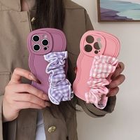 Coque de téléphone tendance à motif ondulé et à carreaux avec bracelet élastique pour iPhone 17promax 16 15 14 13 12 – Housse de protection antichoc pour fille