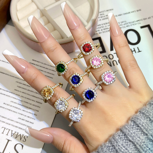 Anillo de Circonia Cúbica Cuadrado Grande Chapado en Oro de 18K con Pavé de Diferentes Colores, Venta Caliente 2026 - Product Image 2