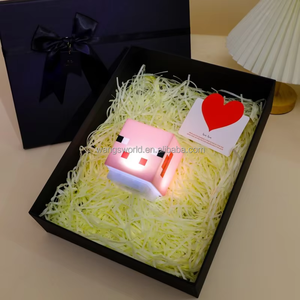 Lampada Notturna LED Moderna con Controllo Touch 3D, Luce Calda, Plug-<span class=keywords><strong>in</strong></span> e Dimmerabile, Forma Cubica - Regalo Fai-da-Te per Bambini e Decorazione Casa - Product Image 5
