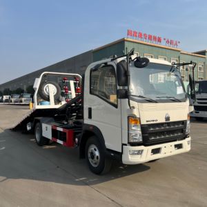 HOWO 4x2 LHD/RHD 115HP Camion de remorquage à plateau diesel, plateau de 5,6 m, treuil de 7 tonnes, capacité de 2 véhicules, neuf, pour le sauvetage routier et le récupération de véhicules ferrailleux - Product Image 1