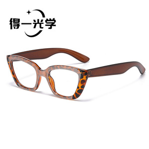 Gafas Decorativas De Yi Optics con Montura Pequeña con Estampado de Leopardo, Anti Luz Azul, Montura Completa, Unisex, Ligeras - Product Image 3