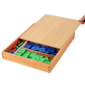 कस्टमाइज़ लोगो लकड़ी का पेशेवर मोंटेसरी स्टाम्प गेम सामग्री बच्चों की गिनती सीखने का गणित खिलौना