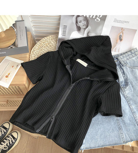T-shirt 2024 con cappuccio a maniche corte da <span class=keywords><strong>donna</strong></span> nuova estate Slim Fit All-match Top corto a <span class=keywords><strong>mezza</strong></span> <span class=keywords><strong>manica</strong></span> Chic dimagrante - Product Image 6