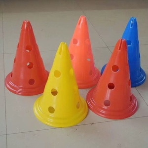 Hunde-Agility-Hürden-Set mit Höhenverstellbarer Querstange für Anfänger & Fortgeschrittene 6 X Kegel, 3 X Agility-Stangen - Product Image 6