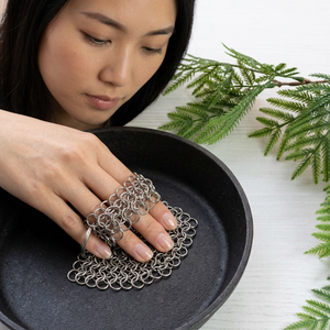 Stainless Steel Chainmail Pot Holder Round Silver Plated Modern Metal Craft Welded Kitchen Accessory - Product Image 1