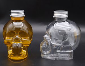 Bottiglia Creativa Personalizzata in Plastica PP a Forma di Teschio da 500ml con Doppia Parete e Coperchi, Bottiglia per Tè al Latte Virale su Internet - Product Image 1
