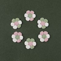 Petites broderies sans colle, idéales pour les pinces à cheveux DIY, les accessoires capillaires et les accessoires vestimentaires.