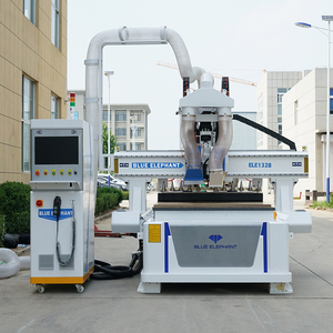 Centre d'usinage linéaire ATC CNC 1325 4 * 8Ft 5 * 10Ft Atc Machine CNC de nidification pour meubles contreplaqué Mdf coupe sculpture forage - Product Image 3